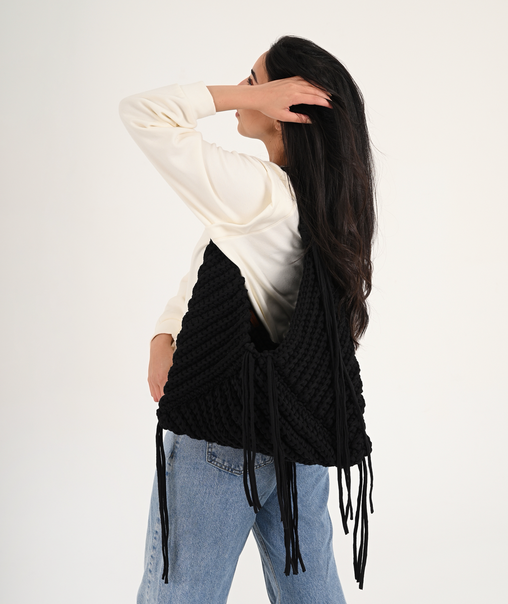 Black Yarn