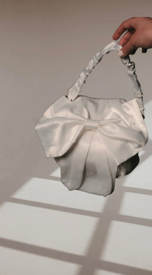 Special bow in White